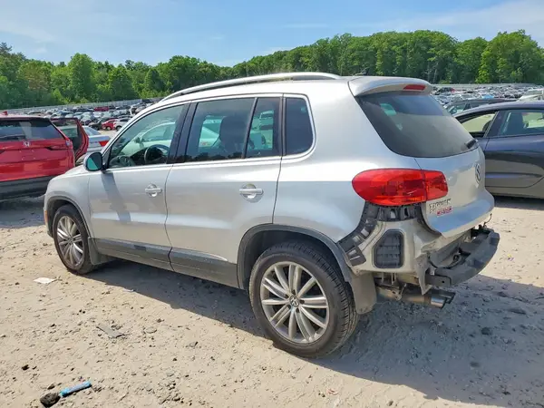 WVGAV7AXXGW562050 2016 VOLKSWAGEN TIGUAN - Image 2
