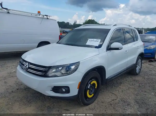 WVGAV7AXXGW573856 2016 VOLKSWAGEN TIGUAN - Image 2