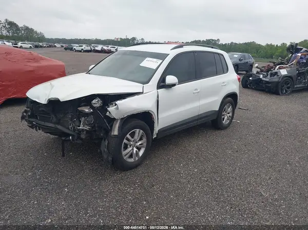 WVGAV7AXXGW576806 2016 VOLKSWAGEN TIGUAN - Image 2
