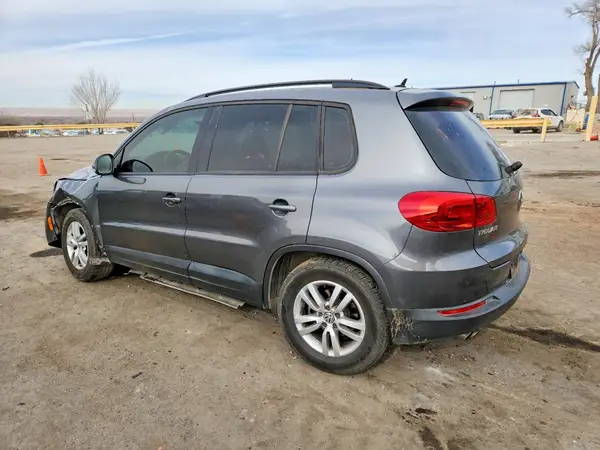 WVGAV7AXXGW578653 2016 VOLKSWAGEN TIGUAN - Image 2