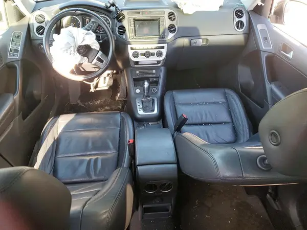 WVGAV7AXXGW587028 2016 VOLKSWAGEN TIGUAN - Image 8