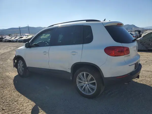 WVGAV7AXXGW590074 2016 VOLKSWAGEN TIGUAN - Image 2
