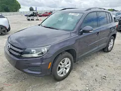 WVGAV7AXXGW595386 2016 VOLKSWAGEN TIGUAN