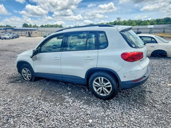 WVGAV7AXXGW604880 2016 VOLKSWAGEN TIGUAN - Image 2