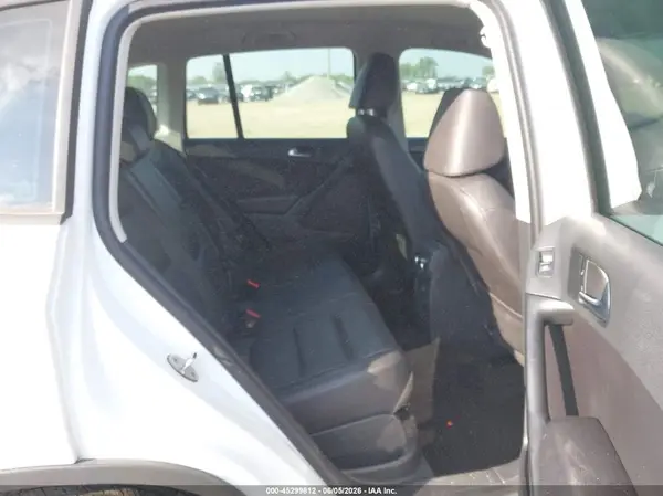 WVGAV7AXXGW609237 2016 VOLKSWAGEN TIGUAN - Image 8