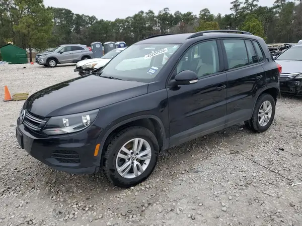 WVGAV7AXXHK000187 2017 VOLKSWAGEN TIGUAN - Image 1