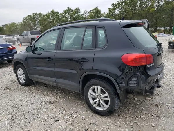 WVGAV7AXXHK000187 2017 VOLKSWAGEN TIGUAN - Image 2