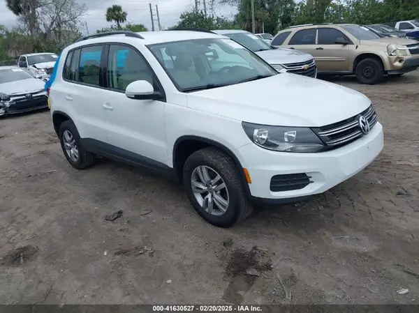 WVGAV7AXXHK000500 2017 VOLKSWAGEN TIGUAN - Image 1