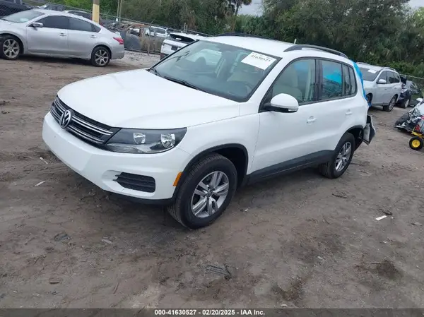 WVGAV7AXXHK000500 2017 VOLKSWAGEN TIGUAN - Image 2