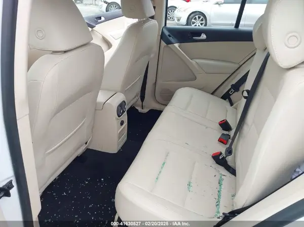 WVGAV7AXXHK000500 2017 VOLKSWAGEN TIGUAN - Image 8