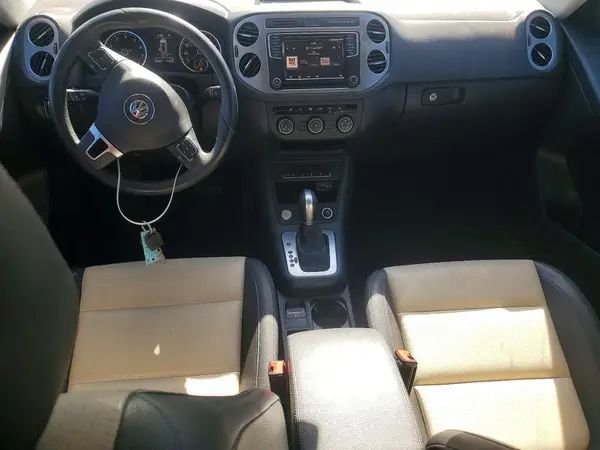 WVGAV7AXXHK001419 2017 VOLKSWAGEN TIGUAN - Image 8