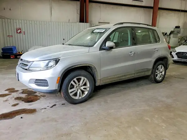 WVGAV7AXXHK011223 2017 VOLKSWAGEN TIGUAN - Image 1