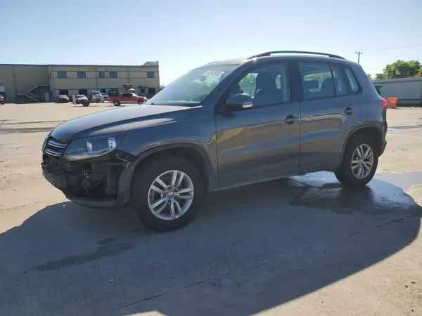 WVGAV7AXXHK014784 2017 VOLKSWAGEN TIGUAN - Image 1