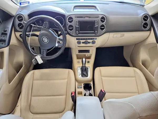 WVGAV7AXXHK016745 2017 VOLKSWAGEN TIGUAN - Image 8