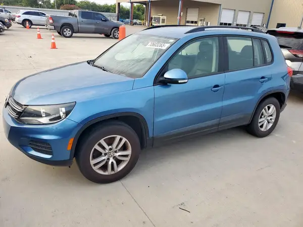 WVGAV7AXXHK022870 2017 VOLKSWAGEN TIGUAN - Image 1