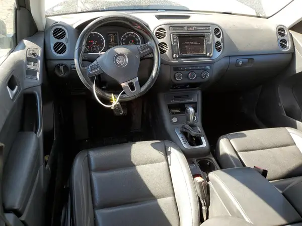 WVGAV7AXXHK025431 2017 VOLKSWAGEN TIGUAN - Image 8