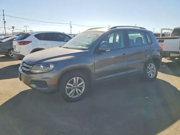 WVGAV7AXXHK030001 2017 VOLKSWAGEN TIGUAN - Image 1