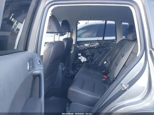 WVGAV7AXXHK035781 2017 VOLKSWAGEN TIGUAN - Image 8