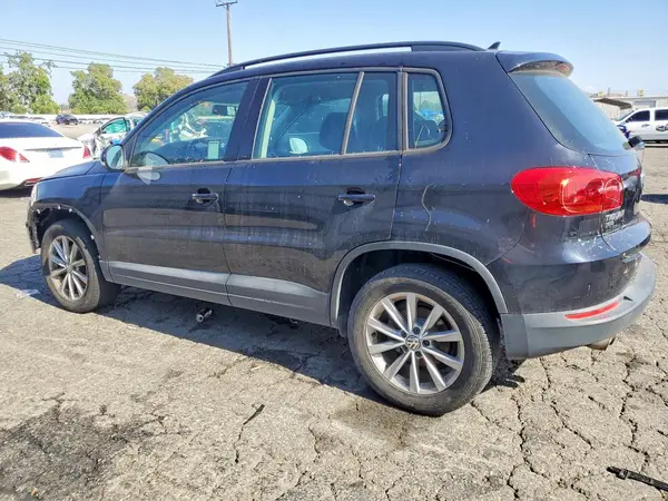 WVGAV7AXXHK041967 2017 VOLKSWAGEN TIGUAN - Image 2