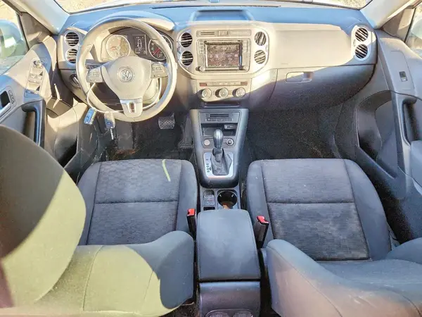 WVGAV7AXXHK043783 2017 VOLKSWAGEN TIGUAN - Image 8
