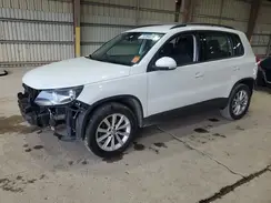 WVGAV7AXXHK043847 2017 VOLKSWAGEN TIGUAN