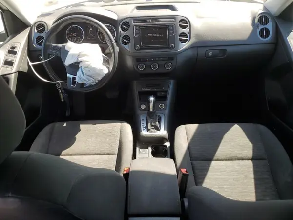 WVGAV7AXXHK047901 2017 VOLKSWAGEN TIGUAN - Image 8