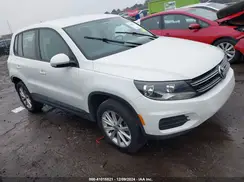 WVGAV7AXXHK050734 2017 VOLKSWAGEN TIGUAN