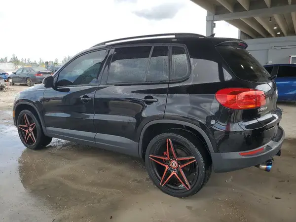 WVGAV7AXXHK053780 2017 VOLKSWAGEN TIGUAN - Image 2