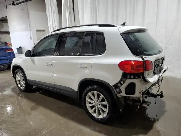 WVGAV7AXXHK054475 2017 VOLKSWAGEN TIGUAN - Image 2