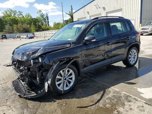 WVGAV7AXXHK054783 2017 VOLKSWAGEN TIGUAN - Image 1