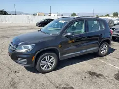 WVGAV7AXXHW500696 2017 VOLKSWAGEN TIGUAN