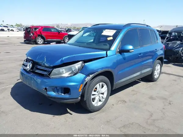 WVGAV7AXXHW511164 2017 VOLKSWAGEN TIGUAN - Image 2