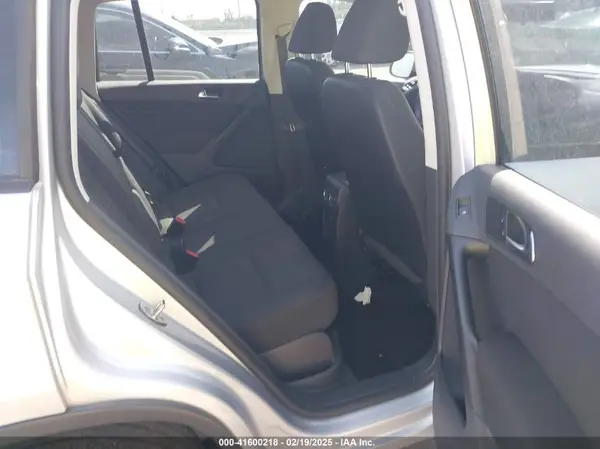 WVGAV7AXXJK001751 2018 VOLKSWAGEN TIGUAN - Image 8