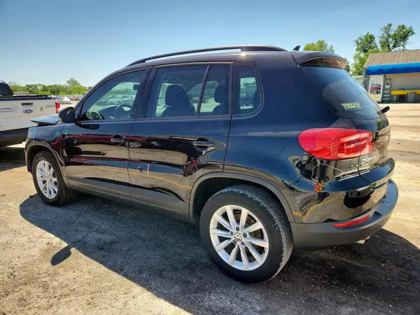 WVGAV7AXXJK004181 2018 VOLKSWAGEN TIGUAN - Image 2