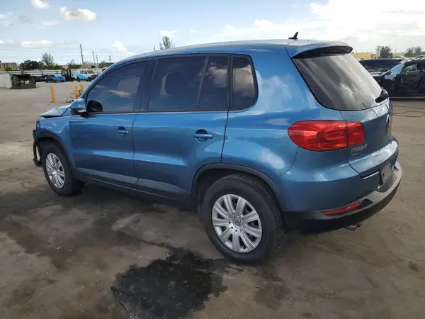 WVGAV7AXXJK006030 2018 VOLKSWAGEN TIGUAN - Image 2