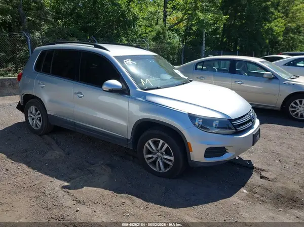 WVGBV7AX0GW013056 2016 VOLKSWAGEN TIGUAN - Image 1