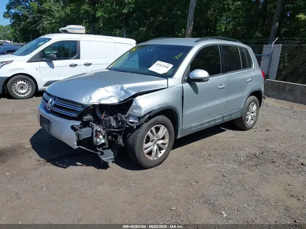 WVGBV7AX0GW013056 2016 VOLKSWAGEN TIGUAN - Image 2