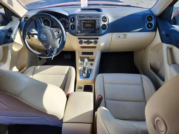 WVGBV7AX0GW030830 2016 VOLKSWAGEN TIGUAN - Image 8