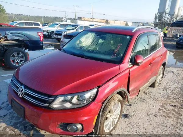 WVGBV7AX0GW039365 2016 VOLKSWAGEN TIGUAN - Image 2