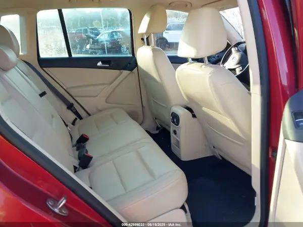 WVGBV7AX0GW039365 2016 VOLKSWAGEN TIGUAN - Image 8