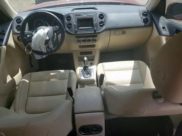 WVGBV7AX0GW085603 2016 VOLKSWAGEN TIGUAN - Image 8