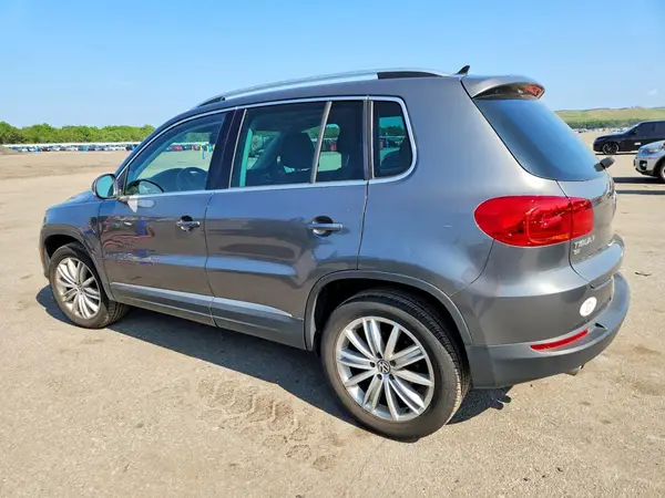 WVGBV7AX0GW507501 2016 VOLKSWAGEN TIGUAN - Image 2