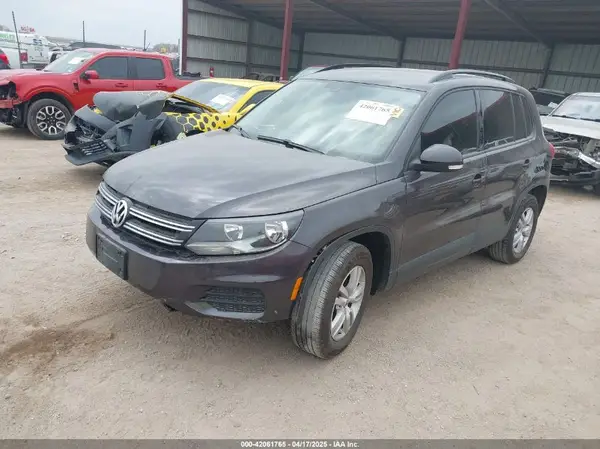 WVGBV7AX0GW516831 2016 VOLKSWAGEN TIGUAN - Image 2