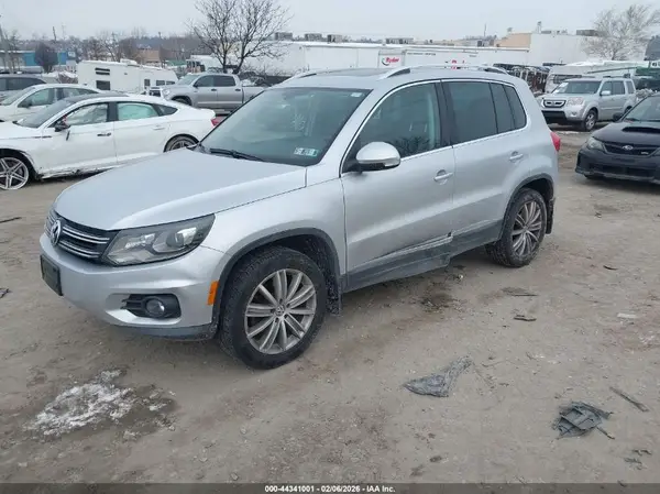 WVGBV7AX0GW523813 2016 VOLKSWAGEN TIGUAN - Image 2