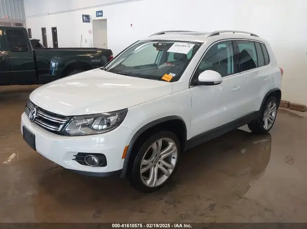 WVGBV7AX0GW532236 2016 VOLKSWAGEN TIGUAN - Image 2