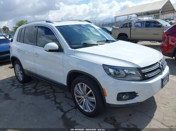 WVGBV7AX0GW533936 2016 VOLKSWAGEN TIGUAN - Image 1