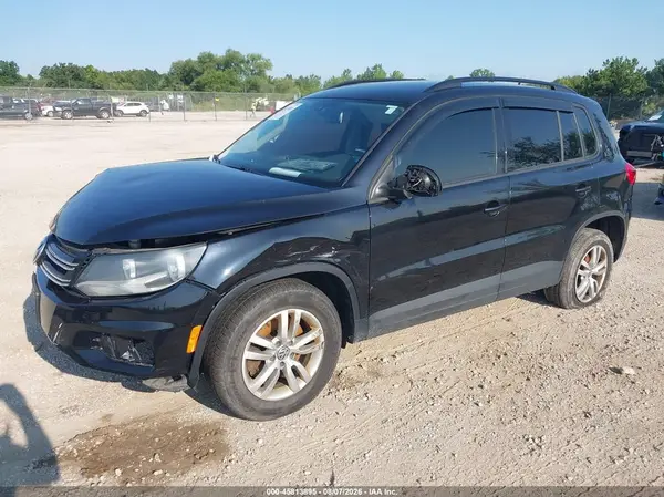 WVGBV7AX0GW537470 2016 VOLKSWAGEN TIGUAN - Image 2