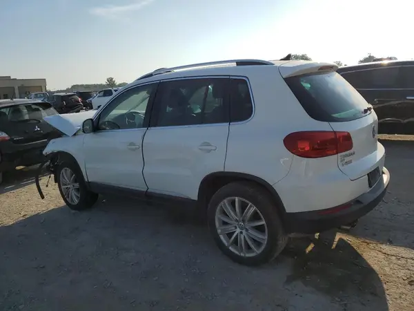 WVGBV7AX0GW551336 2016 VOLKSWAGEN TIGUAN - Image 2
