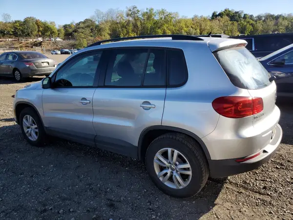 WVGBV7AX0GW553832 2016 VOLKSWAGEN TIGUAN - Image 2