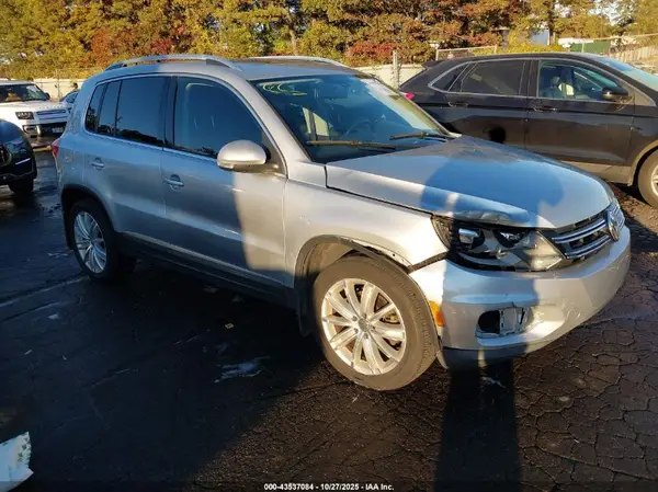 WVGBV7AX0GW555242 2016 VOLKSWAGEN TIGUAN - Image 1